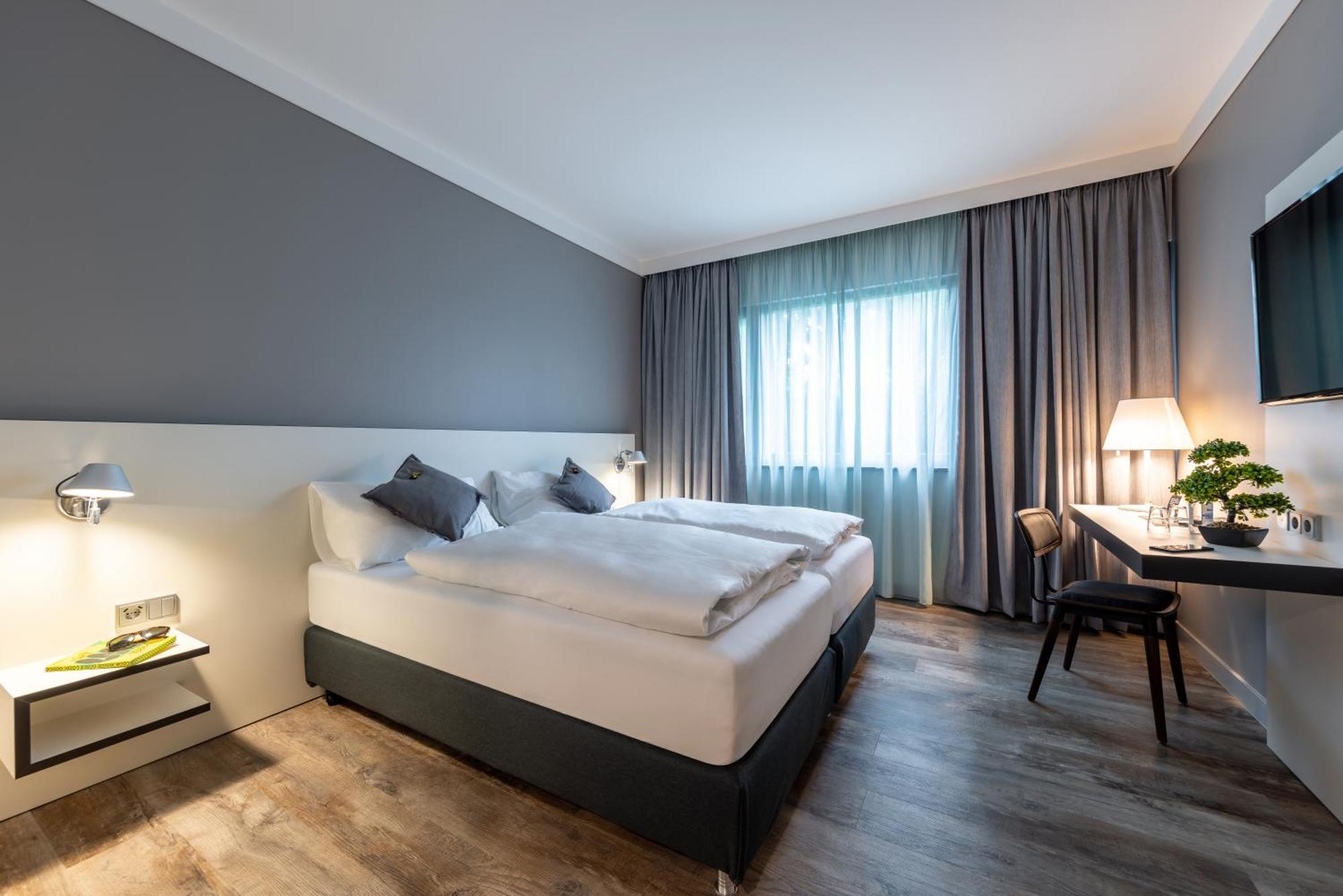 Hotel Leipheim Sued Exterior photo