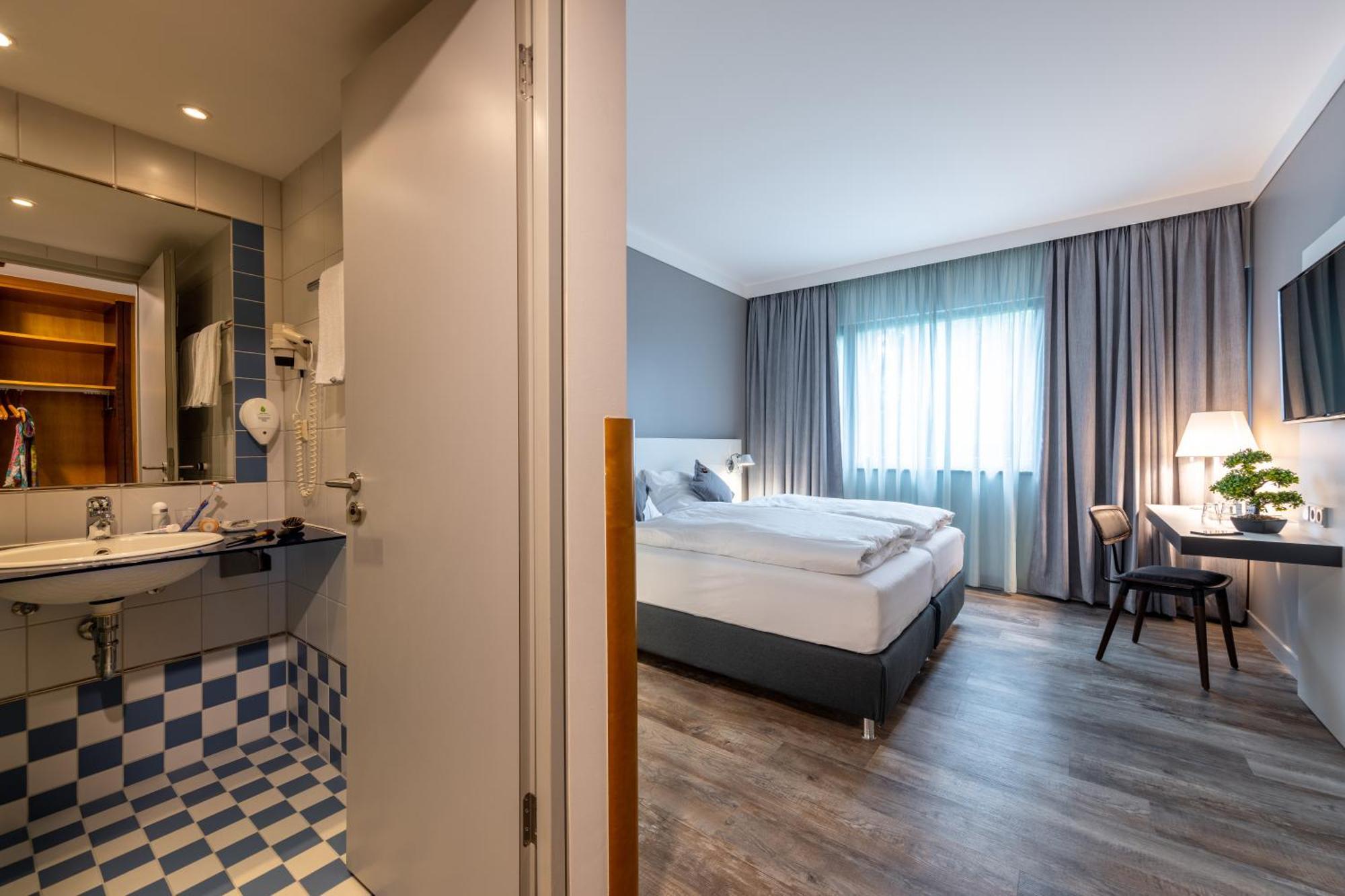Hotel Leipheim Sued Exterior photo