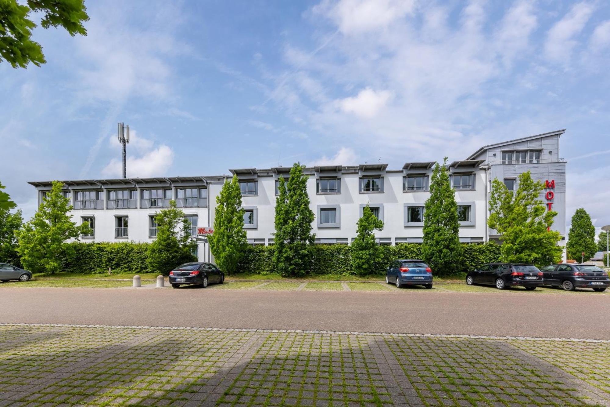 Hotel Leipheim Sued Exterior photo